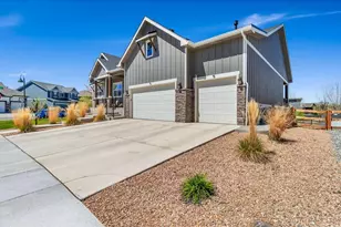4405 Nolan Lk Ct, Loveland, CO 80538 - Photo 2