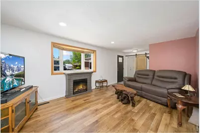 4820 Sheridan Ave, Loveland, CO 80538 - Photo 6