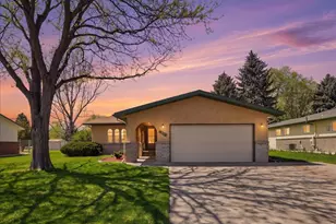370 10th St, Windsor, CO 80550 - Photo 2