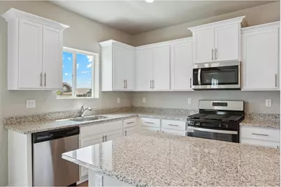852 Emerald Lakes St, Severance, CO 80550 - Photo 8