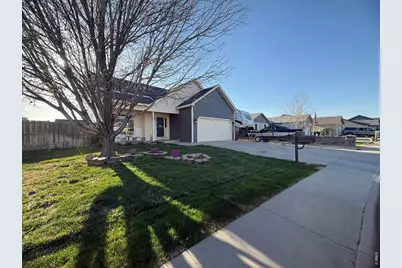 328 Glacier Ave, Brush, CO 80723 - Photo 2
