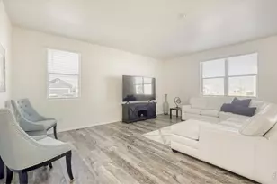 1690 Whiteley Dr, Windsor, CO 80550 - Photo 4