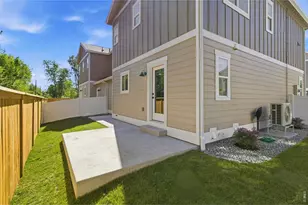 1331 E 4th St, Loveland, CO 80537 - Photo 26