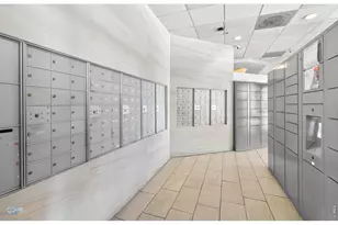 100 Park Ave W, Denver, CO 80205 - Photo 40
