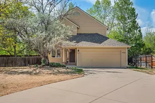 4461 Pembroke Gardens, Boulder, CO 80301 - Photo 2