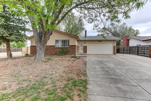 1027 Cottonwood Dr, Windsor, CO 80550 - Photo 2