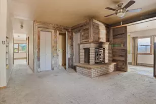 335 E 11th St, Loveland, CO 80537 - Photo 8