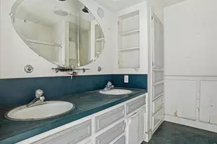 335 E 11th St, Loveland, CO 80537 - Photo 24