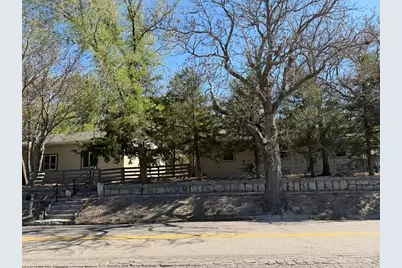 323 Douglas St, Wray, CO 80758 - Photo 2