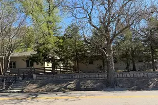 323 Douglas St, Wray, CO 80758 - Photo 2
