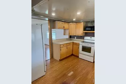 241 W Chase St, Haxtun, CO 80731 - Photo 4