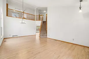 388 W Cherrywood Dr, Lafayette, CO 80026 - Photo 2