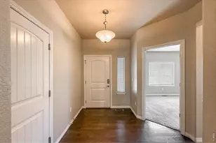 688 Arches Ct, Berthoud, CO 80513 - Photo 4