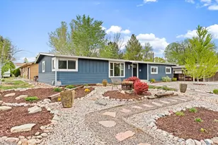 1613 W 16th St, Loveland, CO 80538 - Photo 4