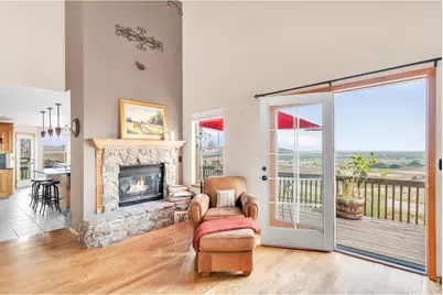 11730 Pointe View Dr, Longmont, CO 80503 - Photo 10