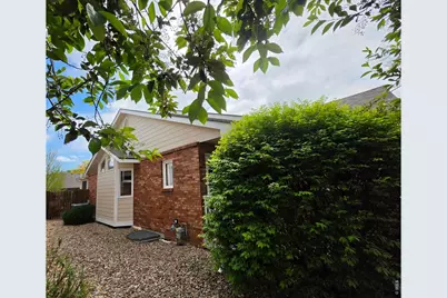 1526 Tulip Ct, Longmont, CO 80501 - Photo 4
