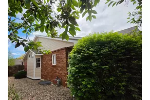 1526 Tulip Ct, Longmont, CO 80501 - Photo 4
