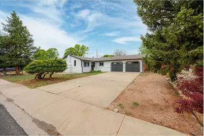 909 Willshire Dr, Fort Collins, CO 80521 - Photo 2