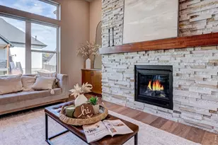 1298 Burt Ave, Berthoud, CO 80513 - Photo 6