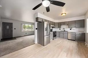 1404 Cherry St, Fort Collins, CO 80521 - Photo 2