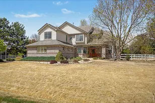1044 Willow Creek Cir, Longmont, CO 80503 - Photo 2