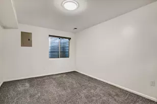 2112 Meadow Ct, Longmont, CO 80501 - Photo 22
