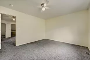 2112 Meadow Ct, Longmont, CO 80501 - Photo 16
