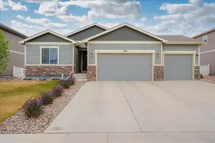 1379 Cimarron Cir, Eaton, CO 80615 - Photo 2