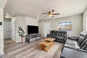442 Laurel Ave, Eaton, CO 80615 - Photo 4