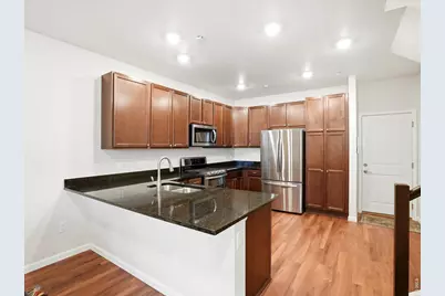 132 Ambrose St, Erie, CO 80516 - Photo 2