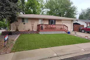 2 Forsyth Dr, Longmont, CO 80504 - Photo 4