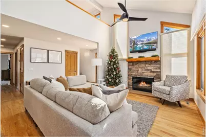 1425 Raven Cir, Estes Park, CO 80517 - Photo 4