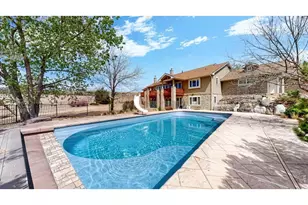 5300 Highlands Dr, Longmont, CO 80503 - Photo 2