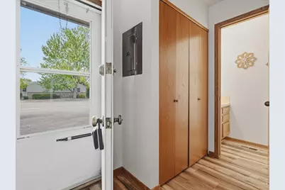 244 E 42nd St, Loveland, CO 80538 - Photo 4