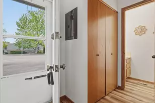244 E 42nd St, Loveland, CO 80538 - Photo 4