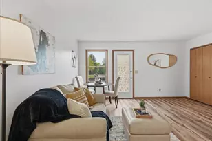 244 E 42nd St, Loveland, CO 80538 - Photo 8