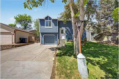 2185 Hackberry Cir, Longmont, CO 80501 - Photo 2