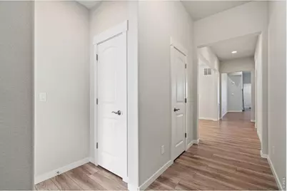 4281 Bluffview Dr, Loveland, CO 80537 - Photo 4