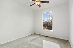 4281 Bluffview Dr, Loveland, CO 80537 - Photo 32