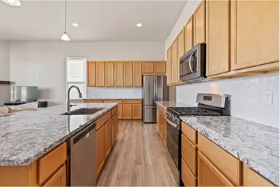 4281 Bluffview Dr, Loveland, CO 80537 - Photo 6