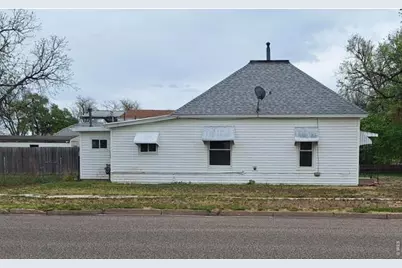 430 Walnut St, Sterling, CO 80751 - Photo 2