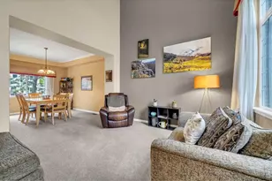2233 Bluebird Dr, Longmont, CO 80504 - Photo 4