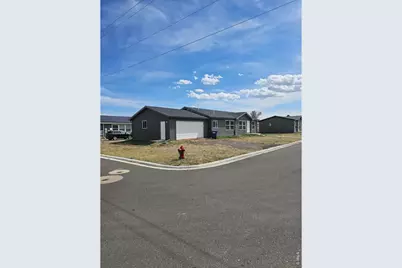 113 Juniper Cir, Log Lane Village, CO 80705 - Photo 2