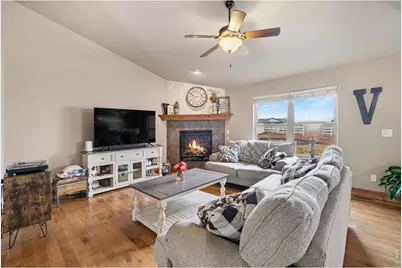 4708 Charleston Ave, Evans, CO 80634 - Photo 10