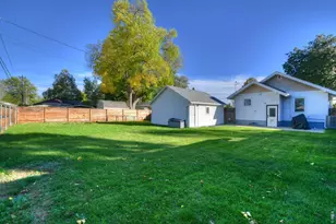 315 W 8th St, Loveland, CO 80537 - Photo 30