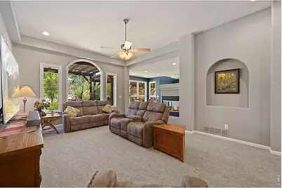 527 Valley View Rd, Loveland, CO 80537 - Photo 10