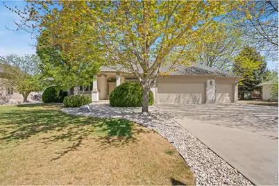 527 Valley View Rd, Loveland, CO 80537 - Photo 2