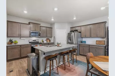 1929 Covered Bridge Pkwy, Windsor, CO 80550 - Photo 12