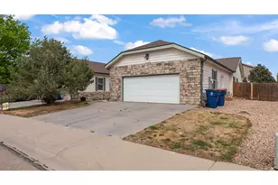 662 S Carriage Dr, Milliken, CO 80543 - Photo 2