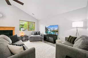 1010 S St Vrain Ave, Estes Park, CO 80517 - Photo 4
